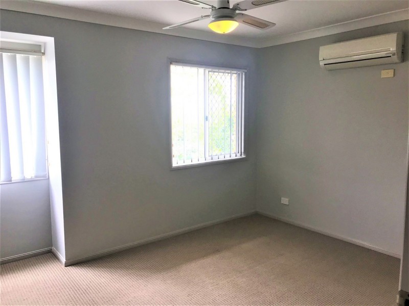 10 Woodrose Crescent, Sinnamon Park QLD 4073