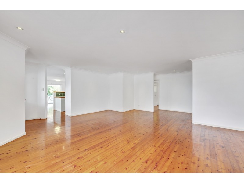 2 Althea Close, Sinnamon Park QLD 4073