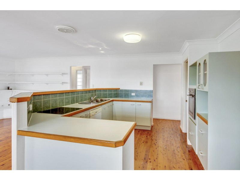 2 Althea Close, Sinnamon Park QLD 4073