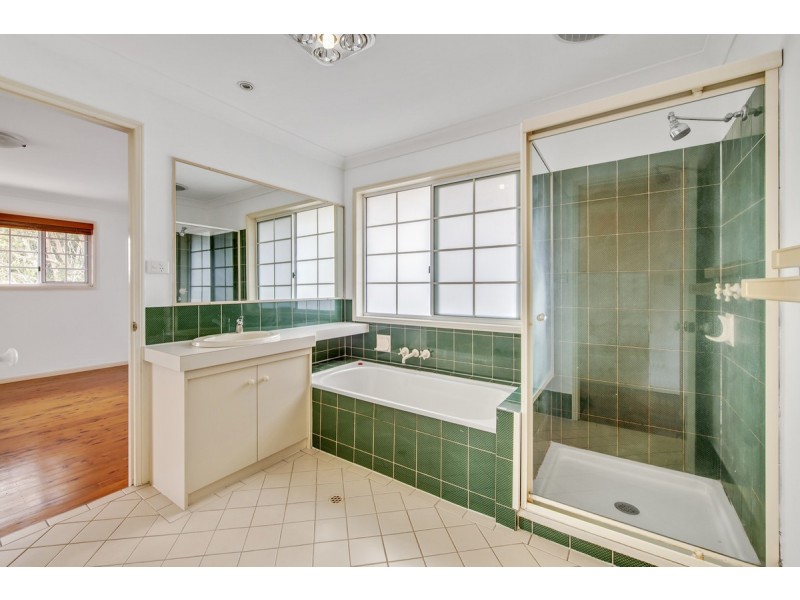 2 Althea Close, Sinnamon Park QLD 4073