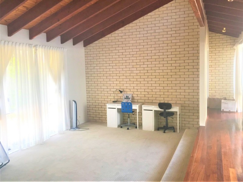 3 Timaru Close, Westlake QLD 4074