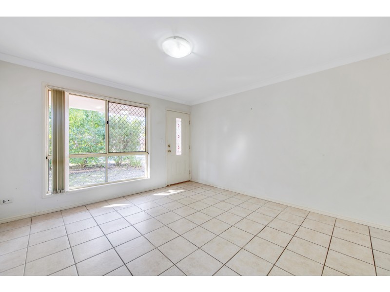 1/85 Cascade Drive, Forest Lake QLD 4078