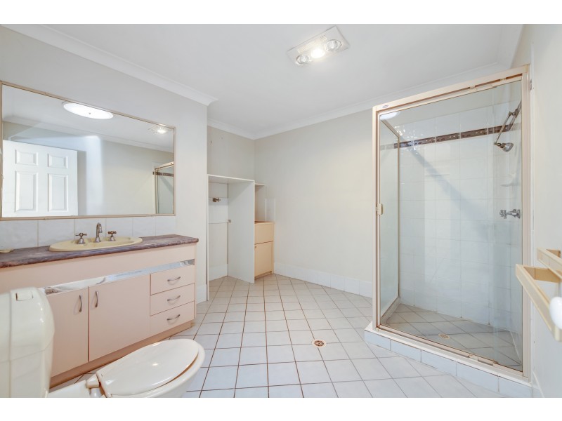 1/85 Cascade Drive, Forest Lake QLD 4078