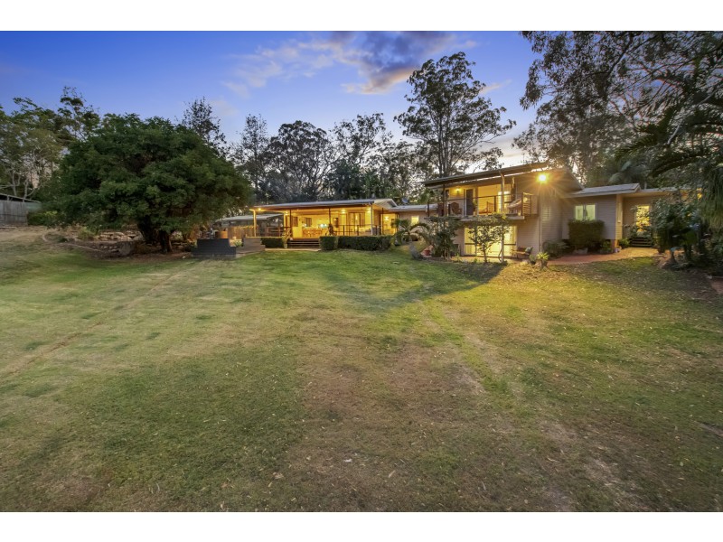 351 Brookfield Road, Kenmore Hills QLD 4069