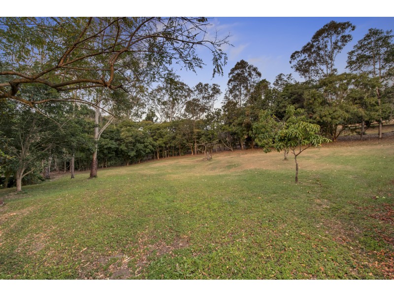 351 Brookfield Road, Kenmore Hills QLD 4069