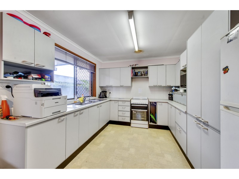 41 Hazelton Street, Riverhills QLD 4074