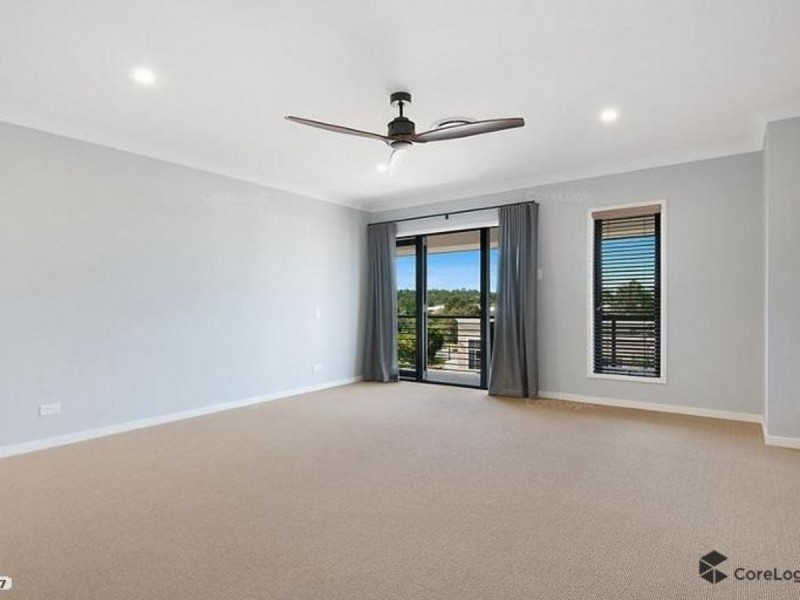 15 Staveley Close, Sinnamon Park QLD 4073