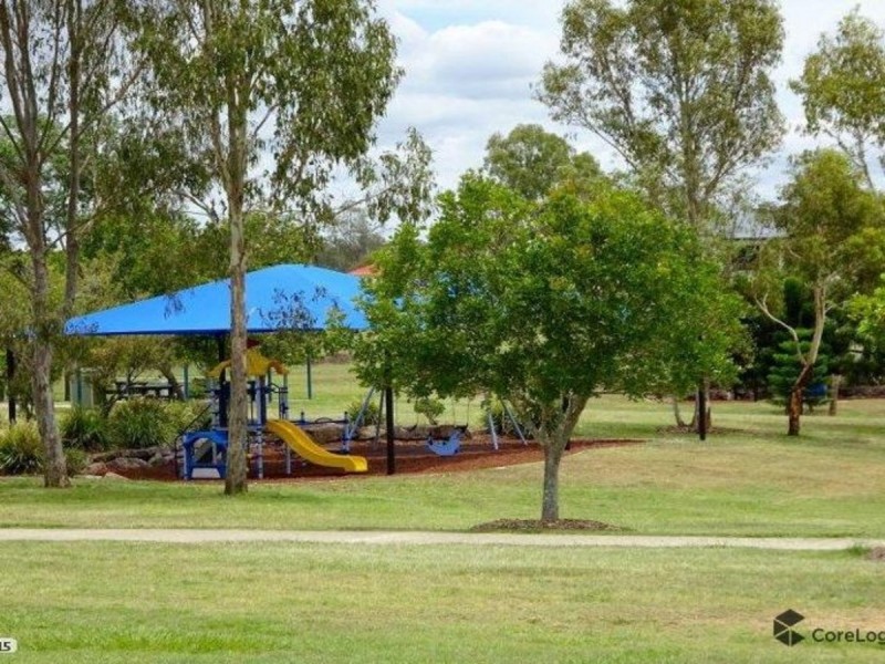 15 Staveley Close, Sinnamon Park QLD 4073