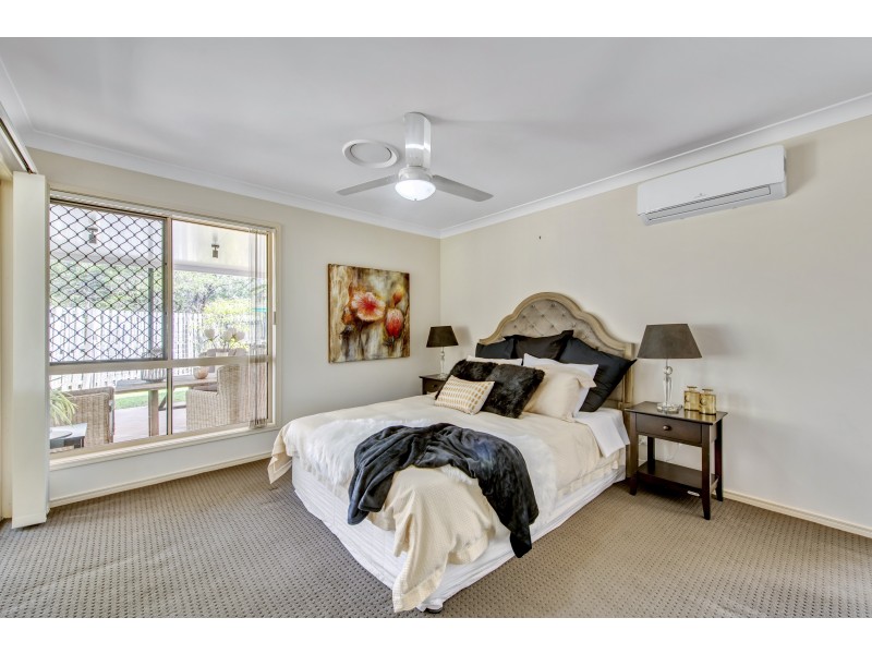 7 Homebush Crescent, Sinnamon Park QLD 4073