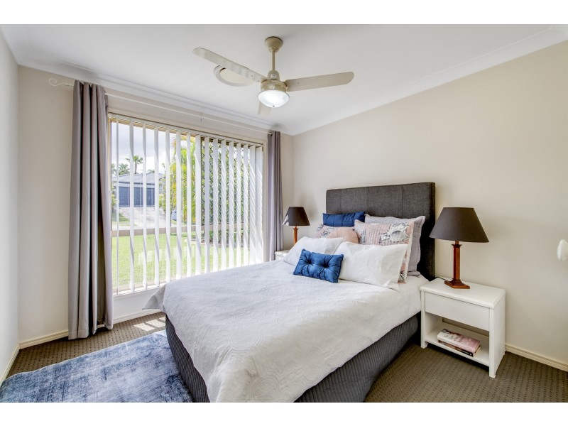 7 Homebush Crescent, Sinnamon Park QLD 4073