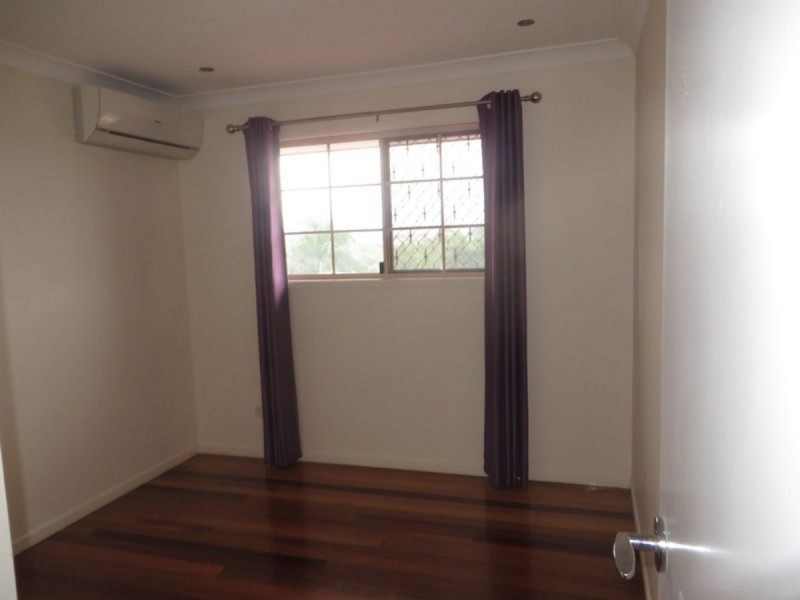 6 Cherry Close, Sinnamon Park QLD 4073