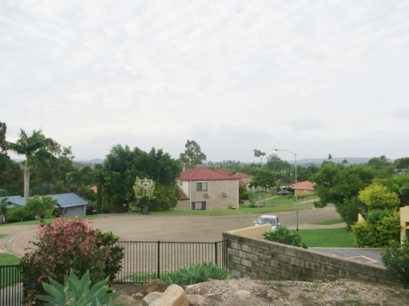 6 Cherry Close, Sinnamon Park QLD 4073