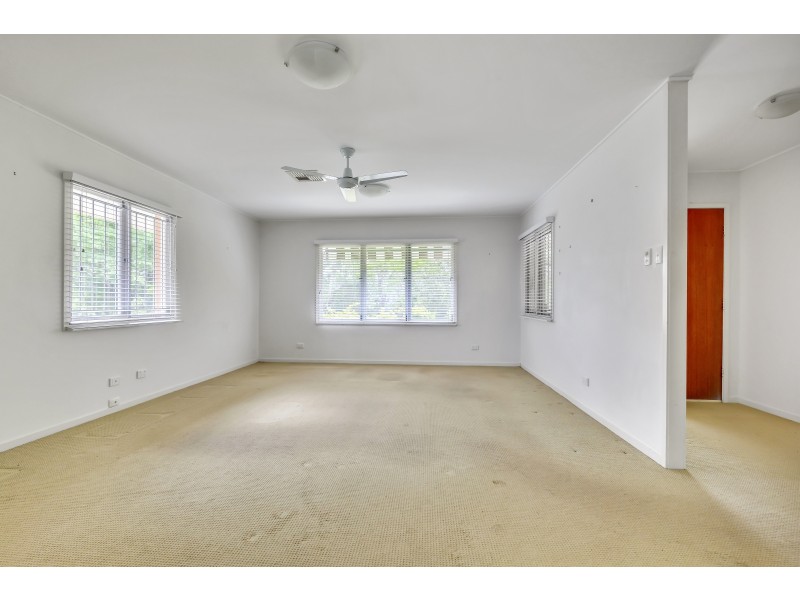 14 Mount Ommaney Drive, Jindalee QLD 4074