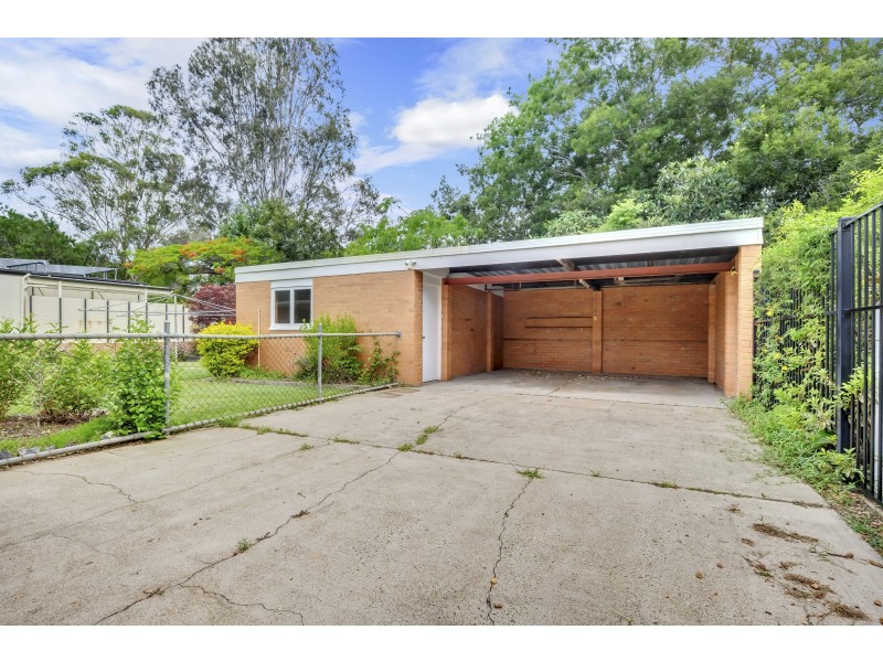 14 Mount Ommaney Drive, Jindalee QLD 4074