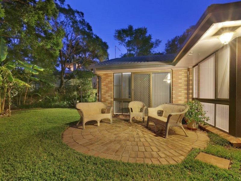 6 Moncrieff Court, Mount Ommaney QLD 4074