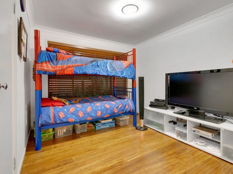 6 Moncrieff Court, Mount Ommaney QLD 4074