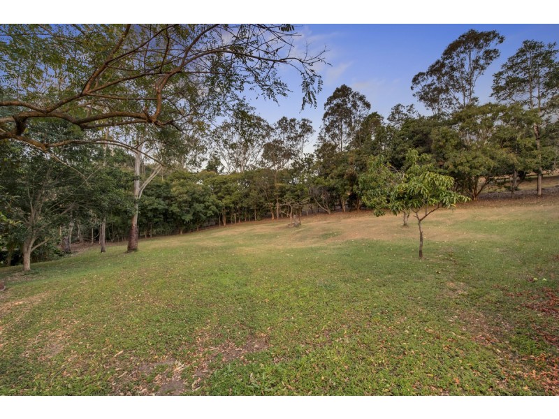 351 Brookfield Road, Kenmore Hills QLD 4069