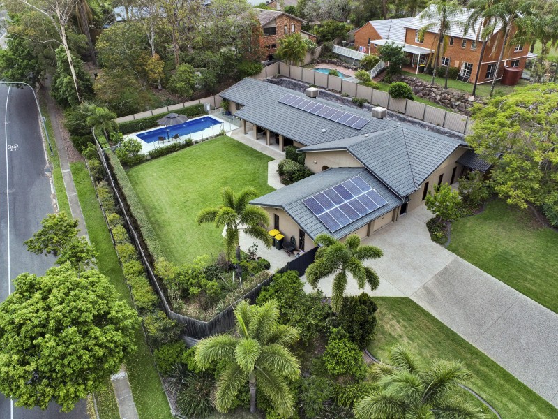 15 Melba Court, Mount Ommaney QLD 4074