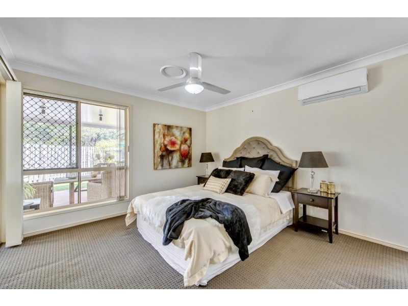 7 Homebush Crescent, Sinnamon Park QLD 4073