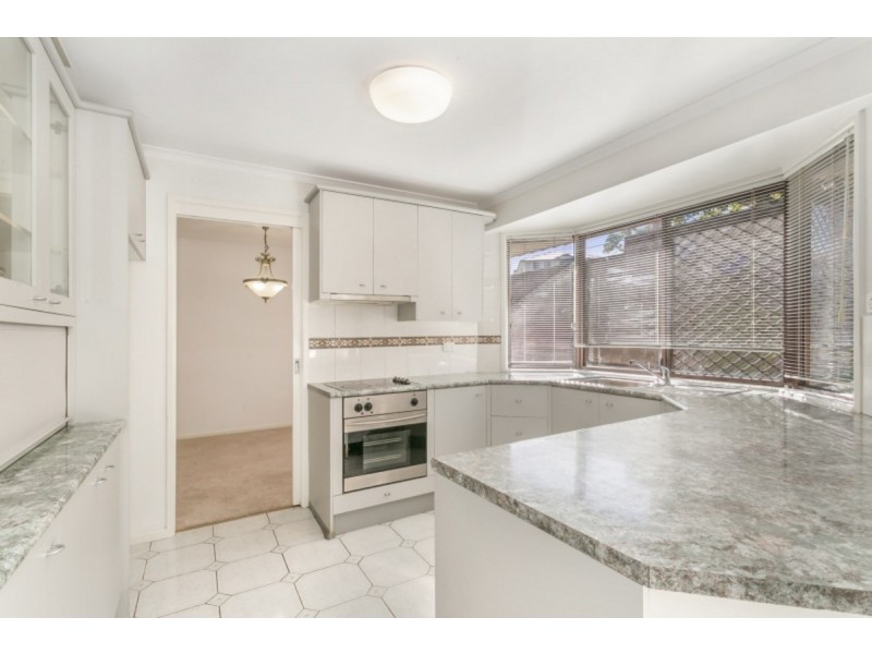 7 Sim Jue Court, Sinnamon Park QLD 4073