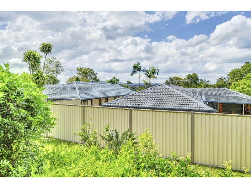 19 Lugano Street, Riverhills QLD 4074