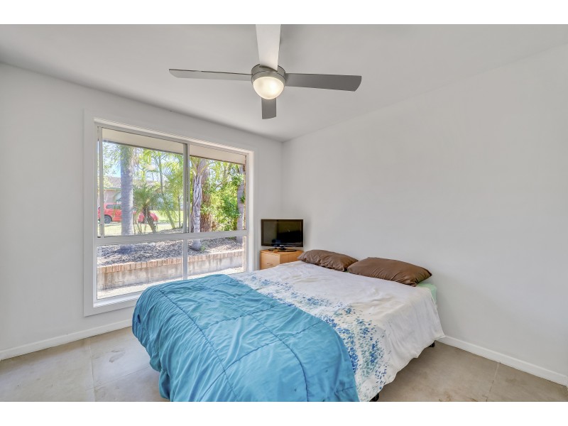 60 Paluna Street, Riverhills QLD 4074