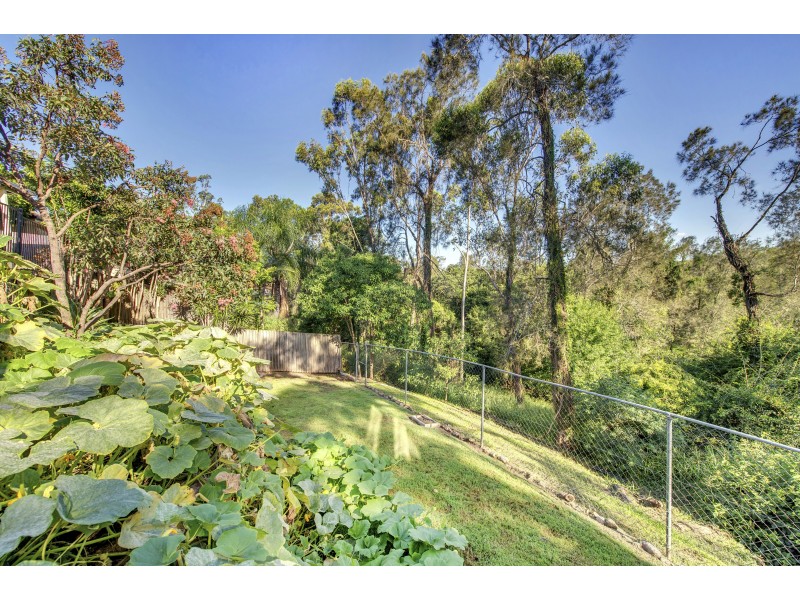 23 Drovers Place, Sumner QLD 4074