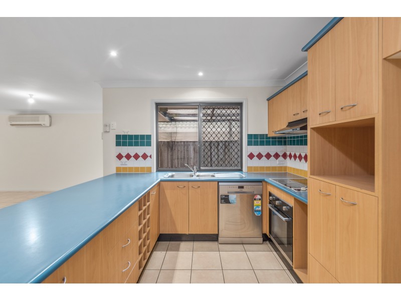 22 Central Street, Forest Lake QLD 4078