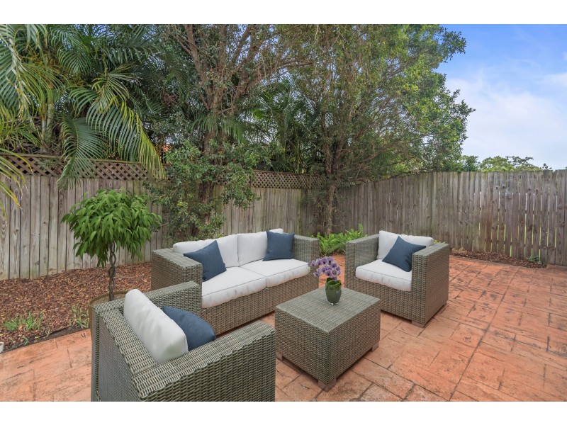 22 Central Street, Forest Lake QLD 4078