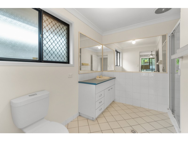 22 Central Street, Forest Lake QLD 4078