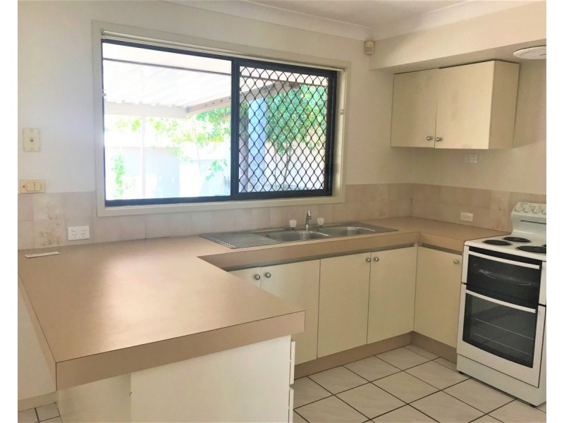 30 Riverhills Road, Middle Park QLD 4074