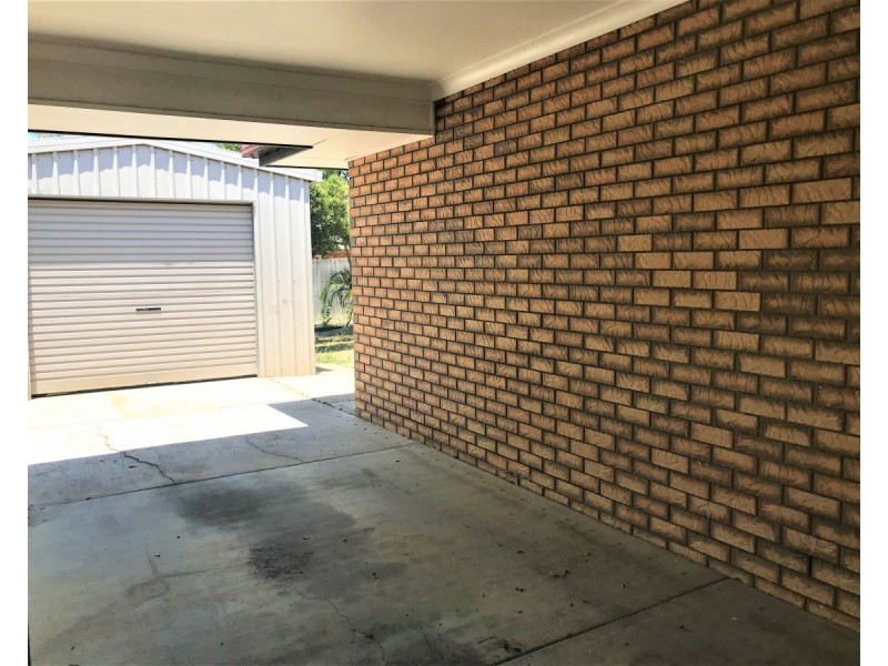 30 Riverhills Road, Middle Park QLD 4074