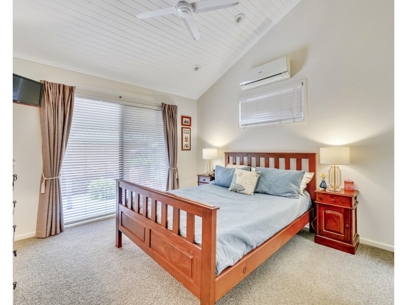 74 Hazelton Street, Riverhills QLD 4074