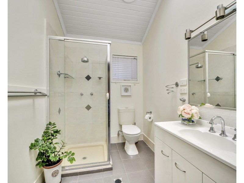 74 Hazelton Street, Riverhills QLD 4074