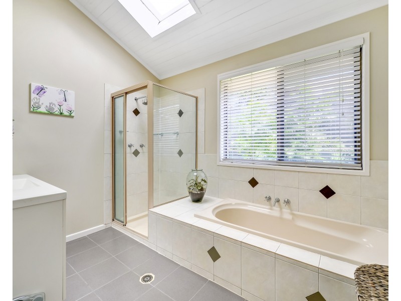 74 Hazelton Street, Riverhills QLD 4074