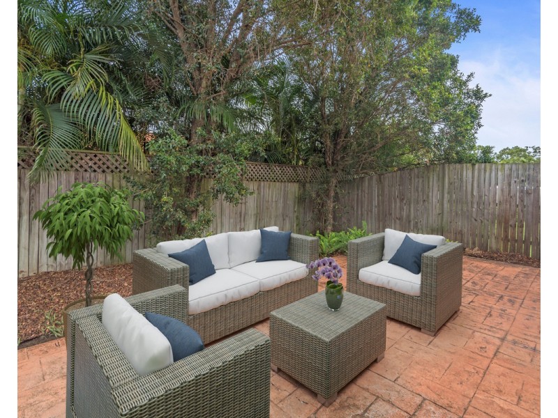 22 Central Street, Forest Lake QLD 4078