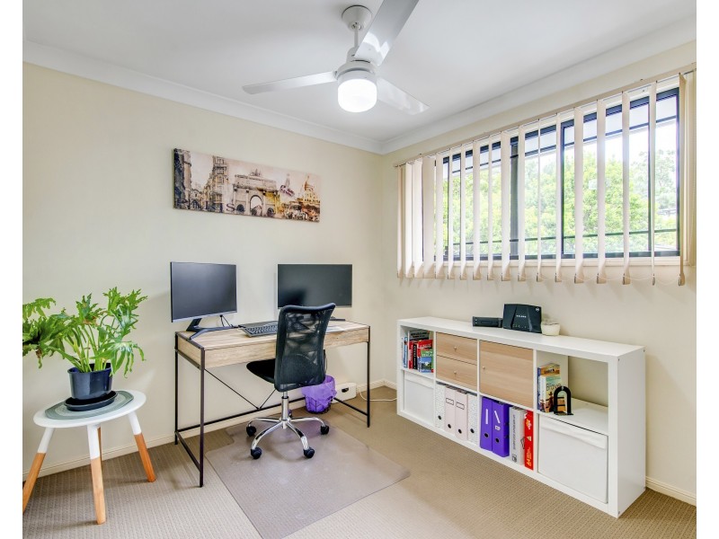 56/25 Hogan Place, Seventeen Mile Rocks QLD 4073