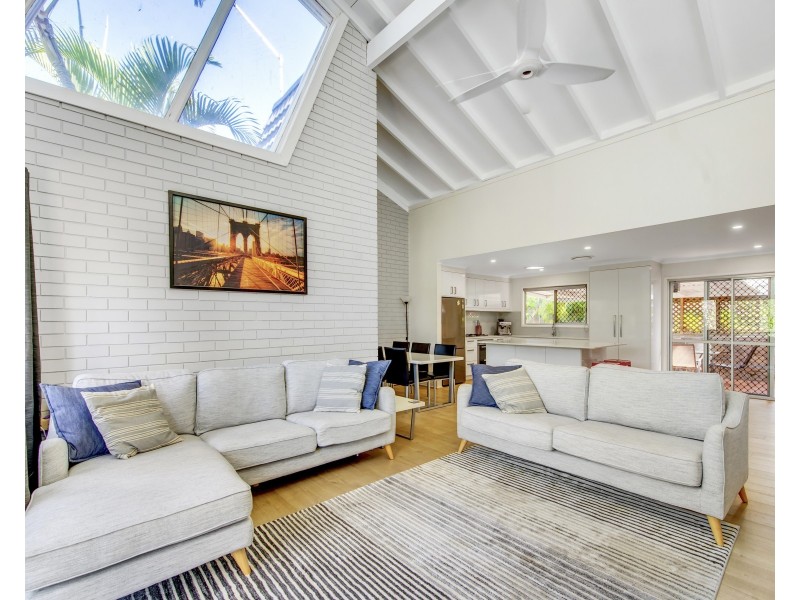 22 Ebrill Street, Jamboree Heights QLD 4074