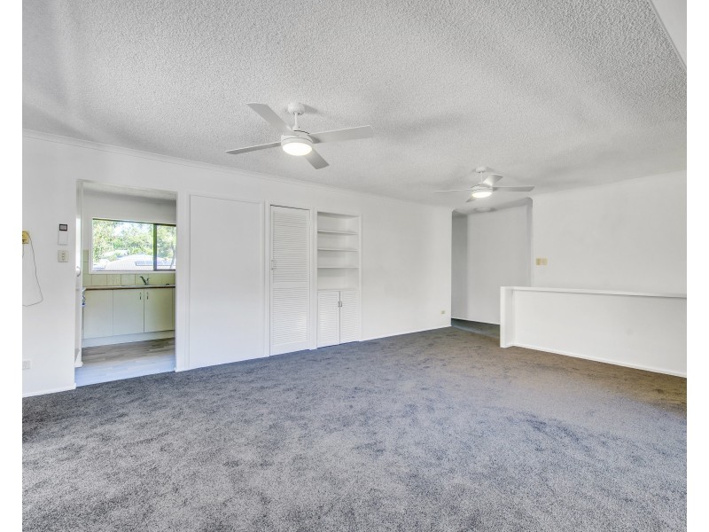 26 Emblem Street, Jamboree Heights QLD 4074