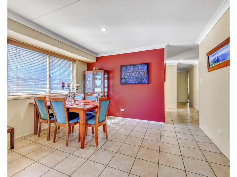 6 Axel Place, Sinnamon Park QLD 4073