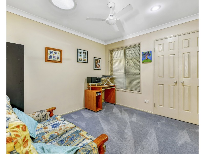 6 Axel Place, Sinnamon Park QLD 4073