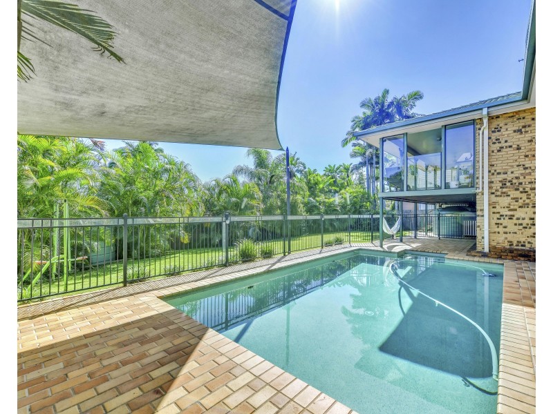 6 Axel Place, Sinnamon Park QLD 4073