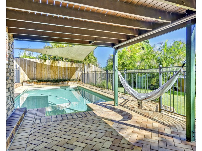 6 Axel Place, Sinnamon Park QLD 4073