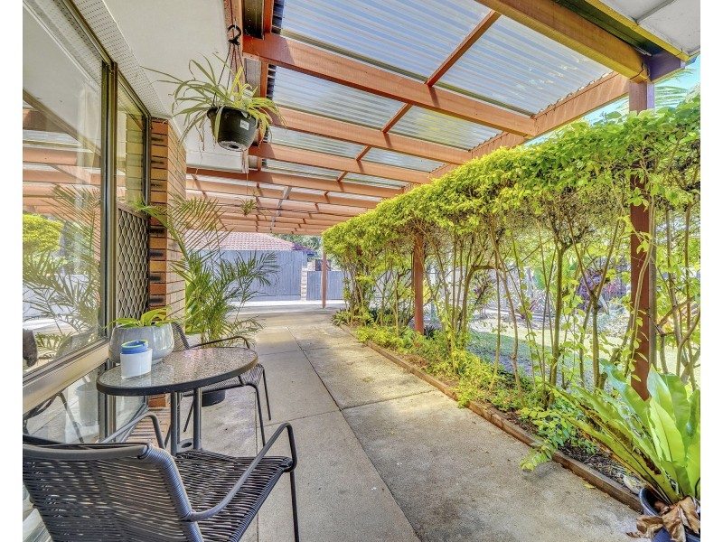 109 Hazelton Street, Riverhills QLD 4074