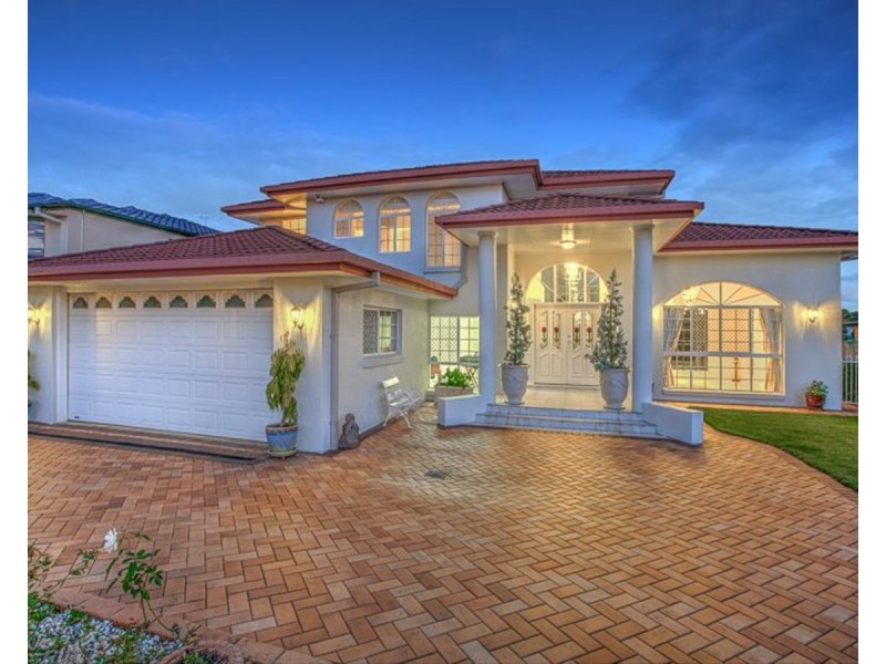 32 Newell Place, Westlake QLD 4074