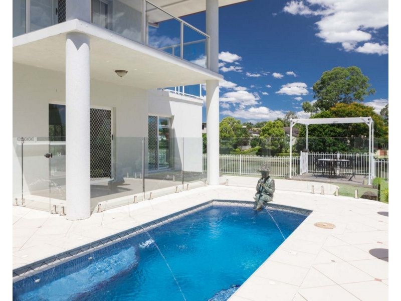 32 Newell Place, Westlake QLD 4074