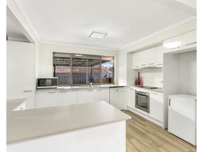 6 Copping Court, Sinnamon Park QLD 4073