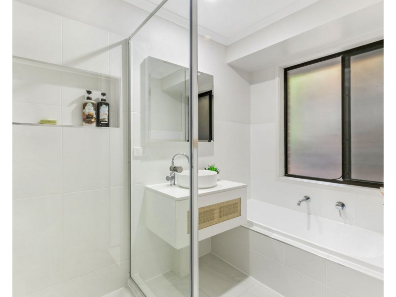 6 Copping Court, Sinnamon Park QLD 4073