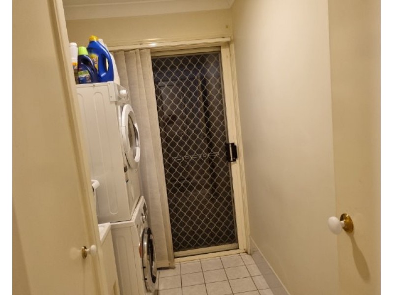 15 Homebush Crescent, Sinnamon Park QLD 4073