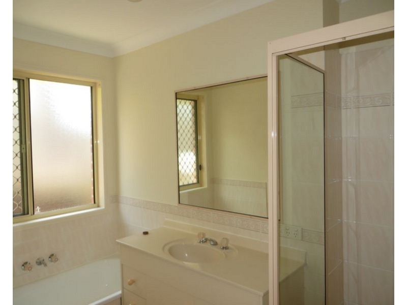 4 Althea Close, Sinnamon Park QLD 4073